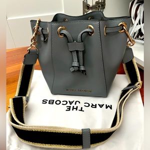 MARC JACOBS leather bucket bag